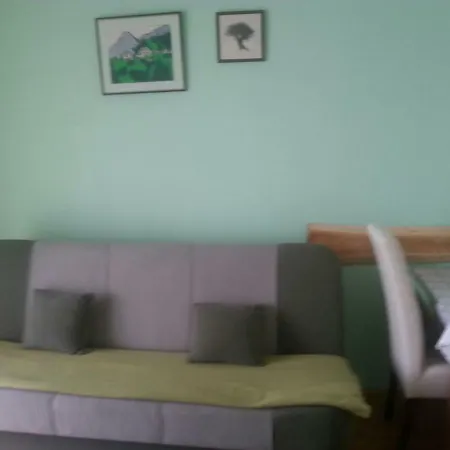 Velic Apartment *