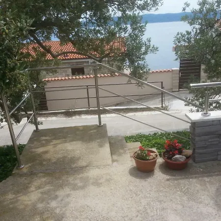 Velic Apartment *